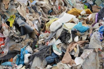 Commercial waste before shredding in the WEIMA shredder