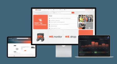 Drei Monitore nebeneinander, mit WE.monitor, WE.shop und WE.know Screenhots